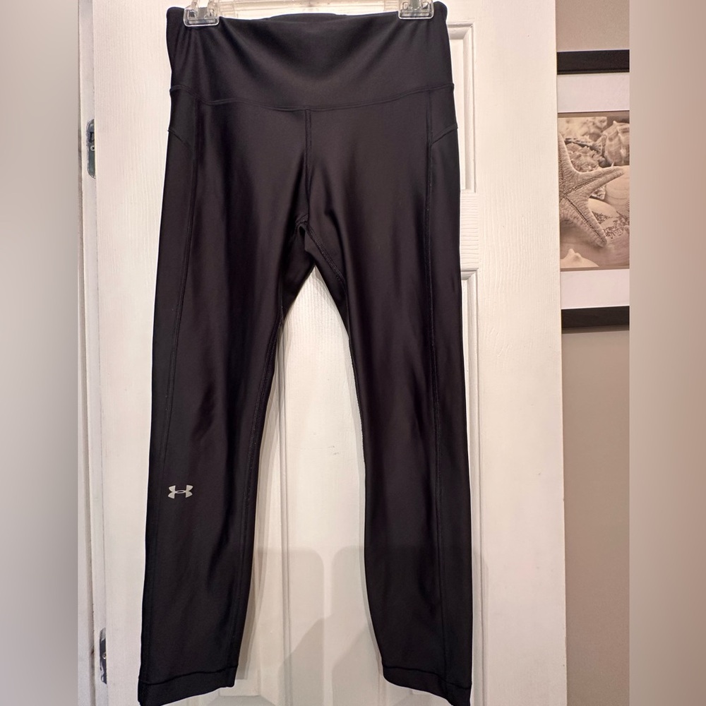 Women’s‎ Under Armour Heatgear High-Rise Compression Legging. Black. Size M.